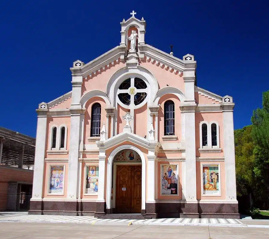 horarios de misas en Capilla La Auxiliadora en Pedro Luro