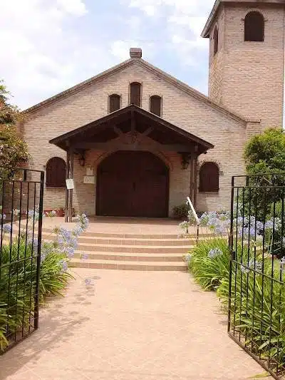 Capilla San Benito 1 horarios de misas en Capilla San Benito en Roldán