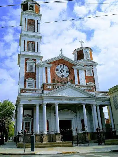 Capilla San José 1 horarios de misas en Capilla San José en Banfield