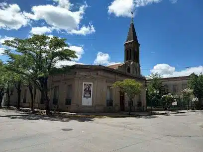 horarios de misas en Iglesia Inmaculada Concepción en Adolfo Gonzáles Cháves
