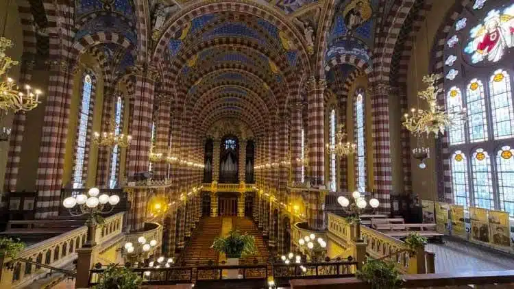horarios de misas en Iglesia María Auxiliadora en Avellaneda