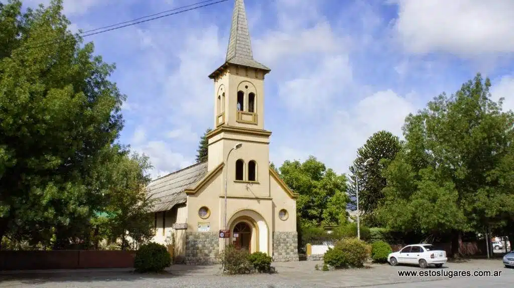 Iglesia Nuestra Señora de Luján 1 horarios de misas en Iglesia Nuestra Señora de Luján en Chimpay