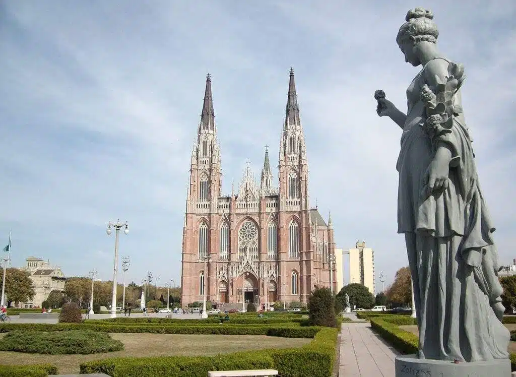 Iglesia Nuestra Señora de la Luz 1 horarios de misas en Iglesia Nuestra Señora de la Luz en La Plata