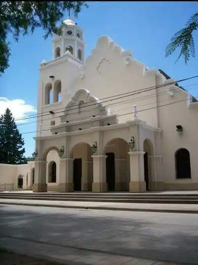 horarios de misas en Iglesia Nuestra Señora de las Nieves en Metán