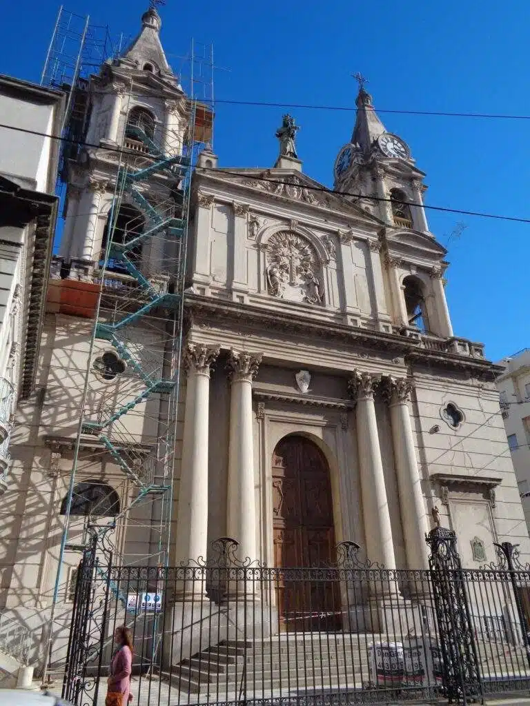 horarios de misas en Iglesia Nuestra Señora del Carmen en Carmen