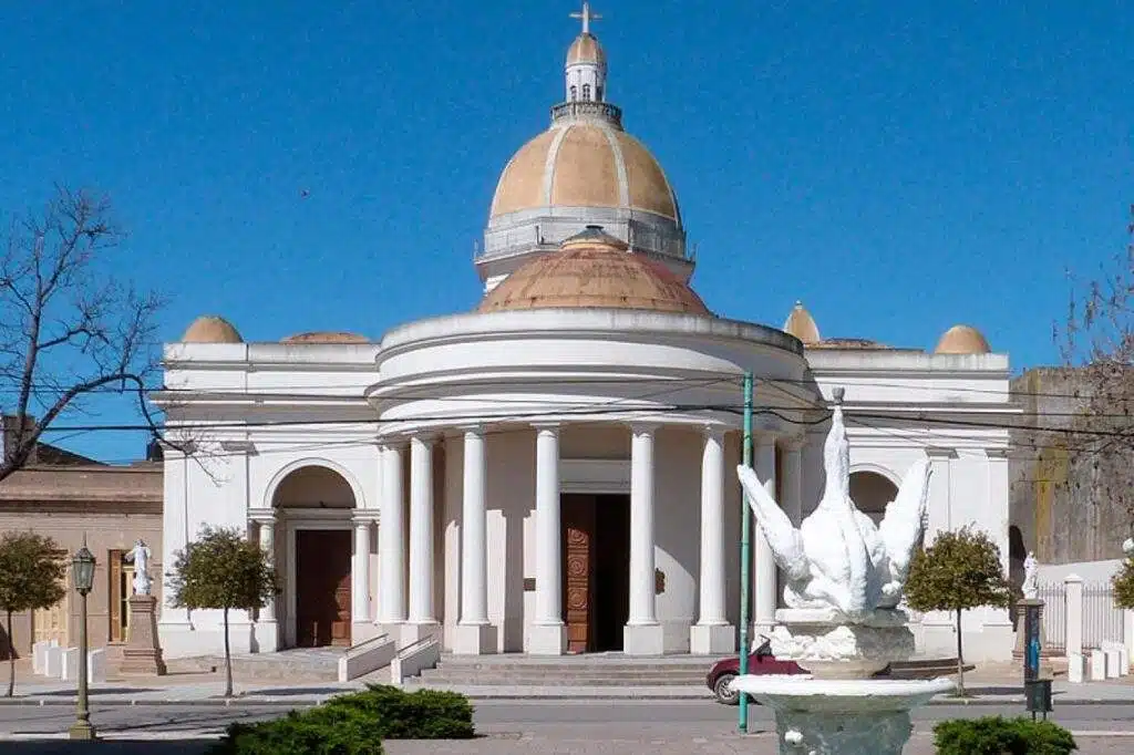 horarios de misas en Iglesia Sagrado Corazón de Jesús en Dolores
