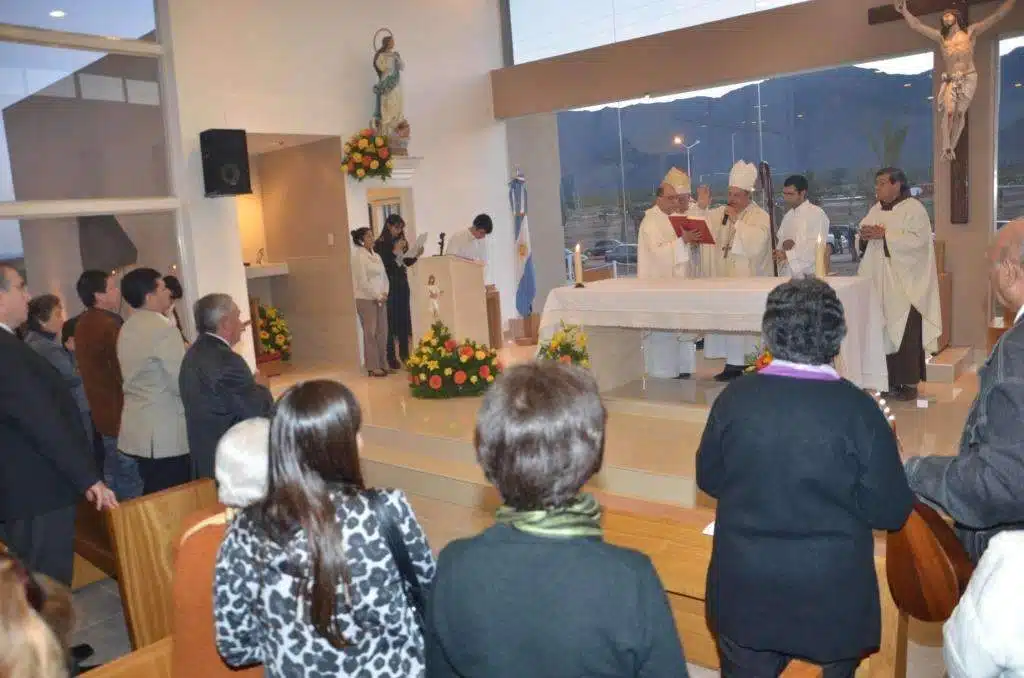 Iglesia San Pío de Pietrelcina 1 horarios de misas en Iglesia San Pío de Pietrelcina en La Rioja