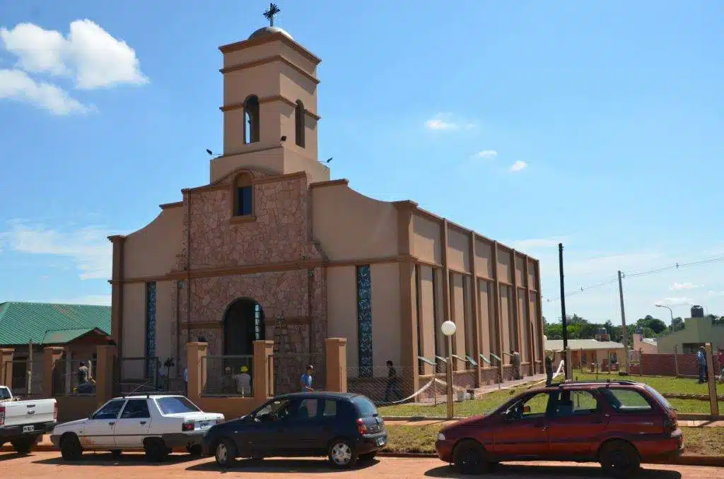 horarios de misas en Iglesia Santo Cura Brochero en Posadas