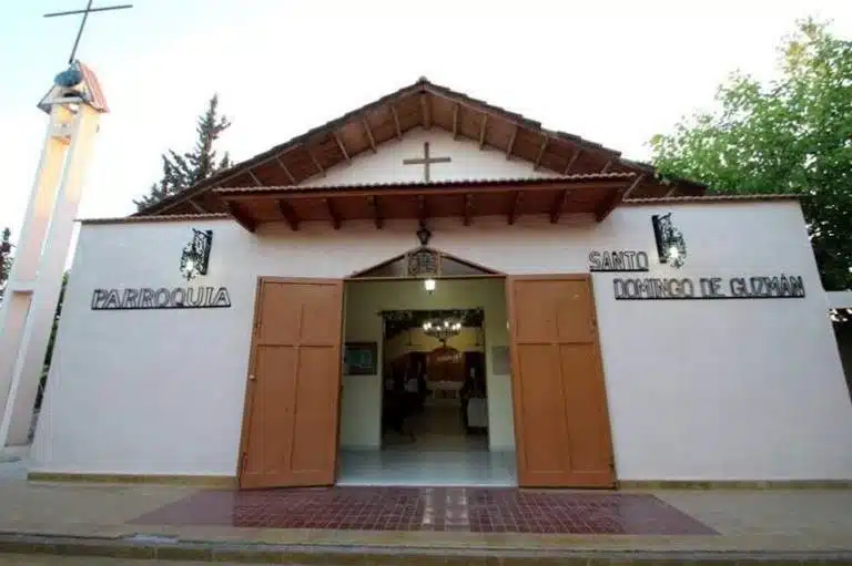 horarios de misas en Iglesia Santo Domingo de Guzmán en Chimbas