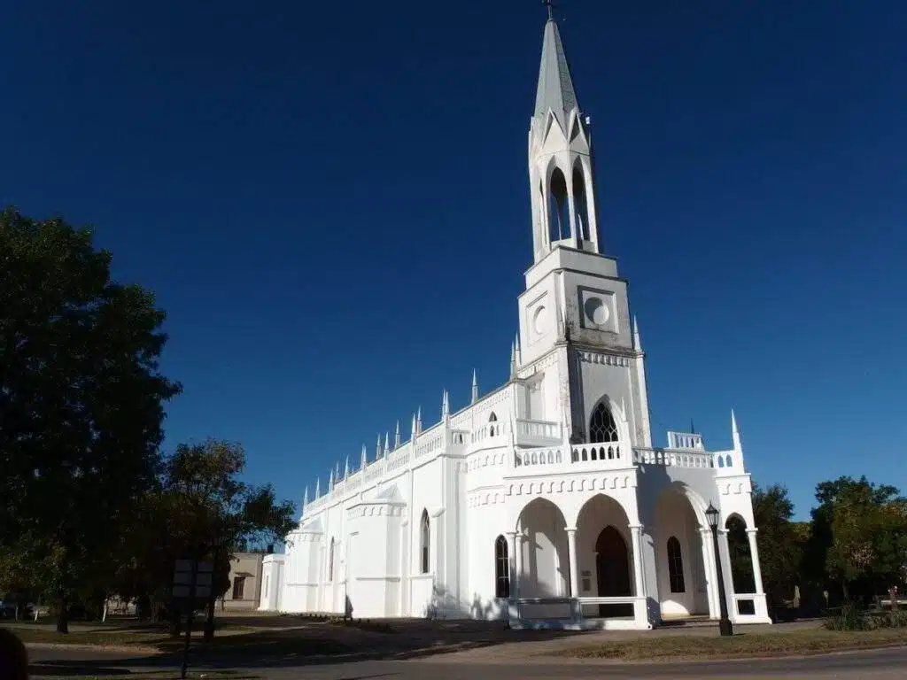 Iglesia Virgen Niña 1 horarios de misas en Iglesia Virgen Niña en Junín