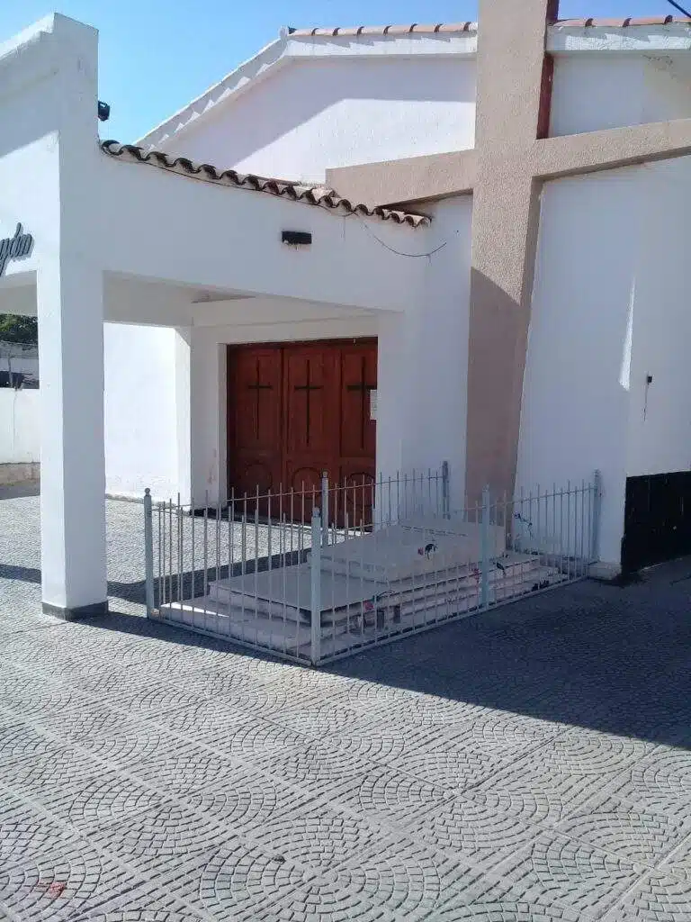Iglesia Virgen de Luján 1 horarios de misas en Iglesia Virgen de Luján en La Rioja