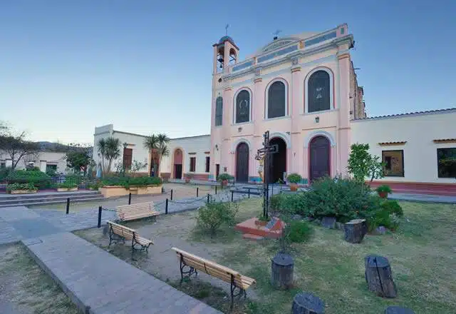 Iglesia Virgen del Valle 1 horarios de misas en Iglesia Virgen del Valle en Metán