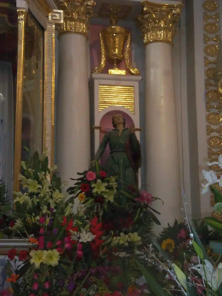 horarios de misas en Parroquia El Divino Salvador en San Juan