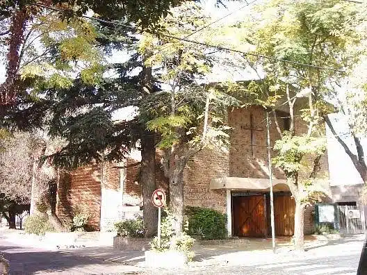 horarios de misas en Parroquia Nuestra Señora de Lourdes en Béccar