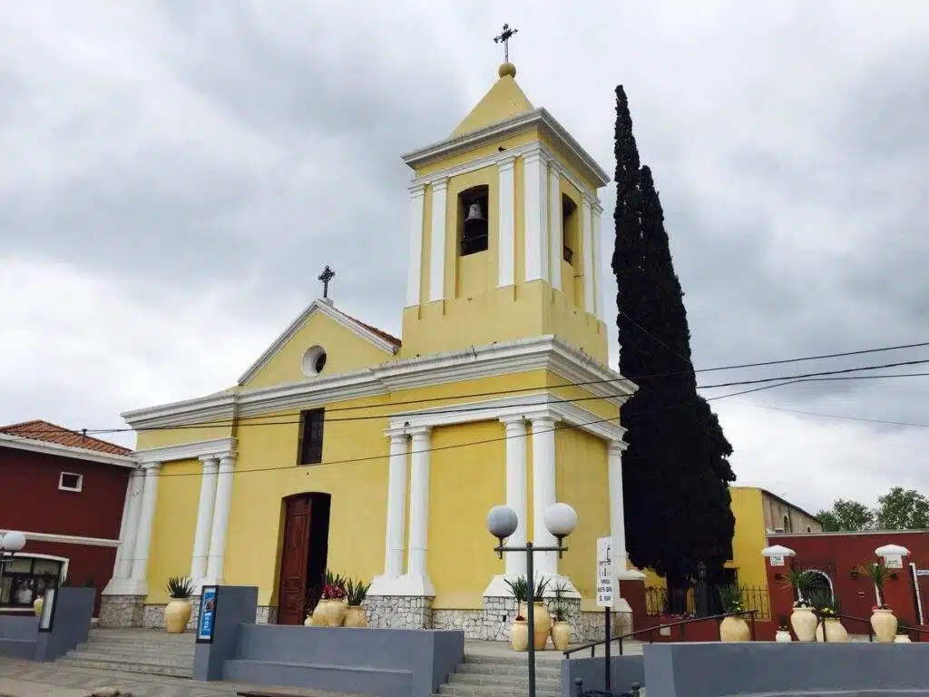 horarios de misas en Parroquia Nuestra Señora del Rosario en Cosquín