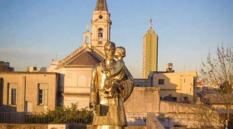 Parroquia San Cayetano 1 horarios de misas en Parroquia San Cayetano en La Plata