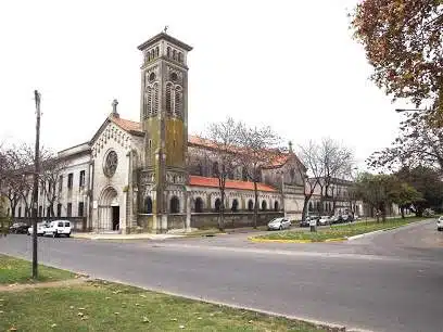 Parroquia San José 1 horarios de misas en Parroquia San José en La Plata