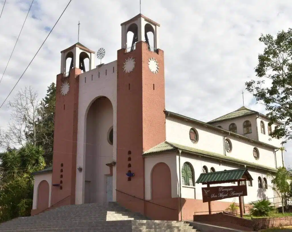 Parroquia San Miguel Arcángel 1 horarios de misas en Parroquia San Miguel Arcángel en El Dorado