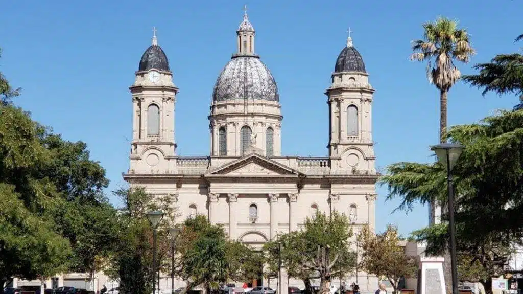 Parroquia San Pedro 1 horarios de misas en Parroquia San Pedro en Chivilcoy