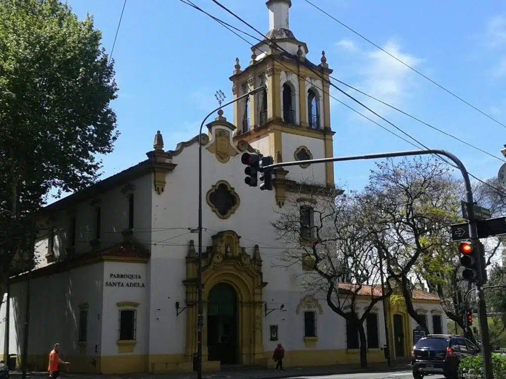 horarios de misas en Parroquia Santa Adela en Longchamps
