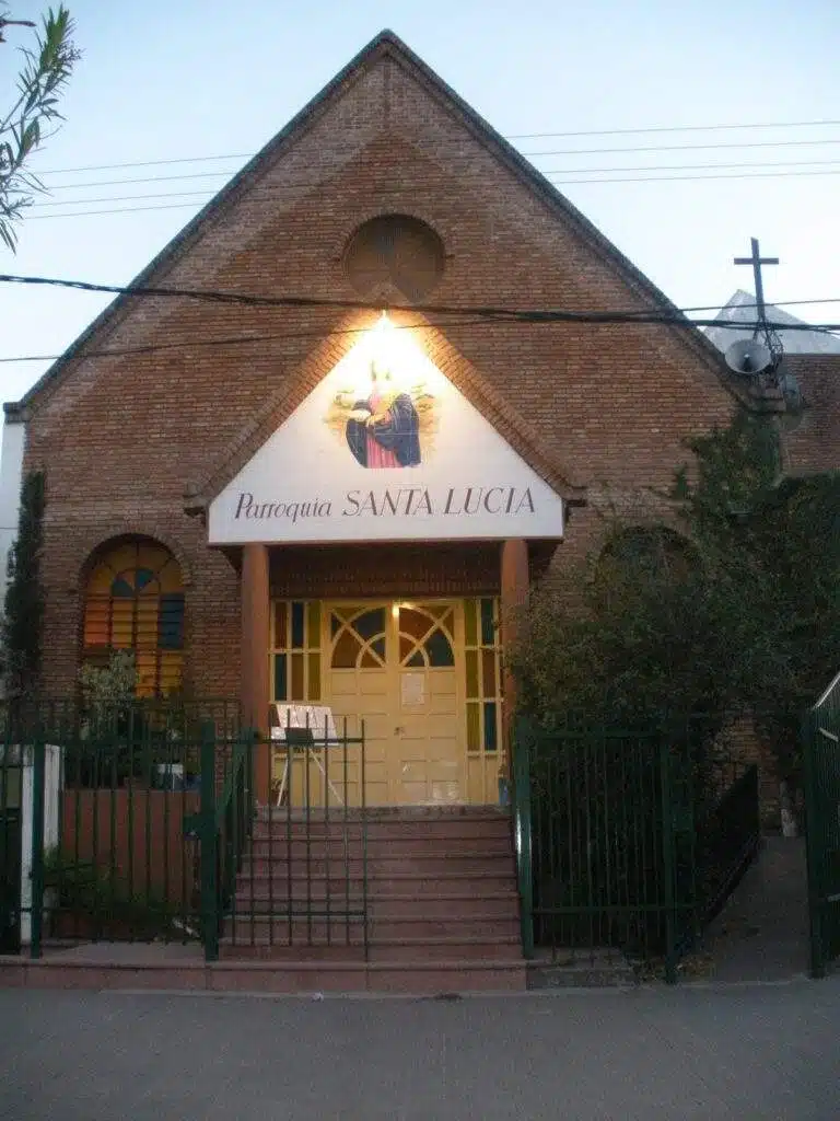 horarios de misas en Parroquia Santa Lucía en Rosario