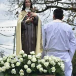 Horarios de misas en Santa Fe 11 horarios de misas en Parroquia Santa Teresita del Niño Jesús en Santa Fe